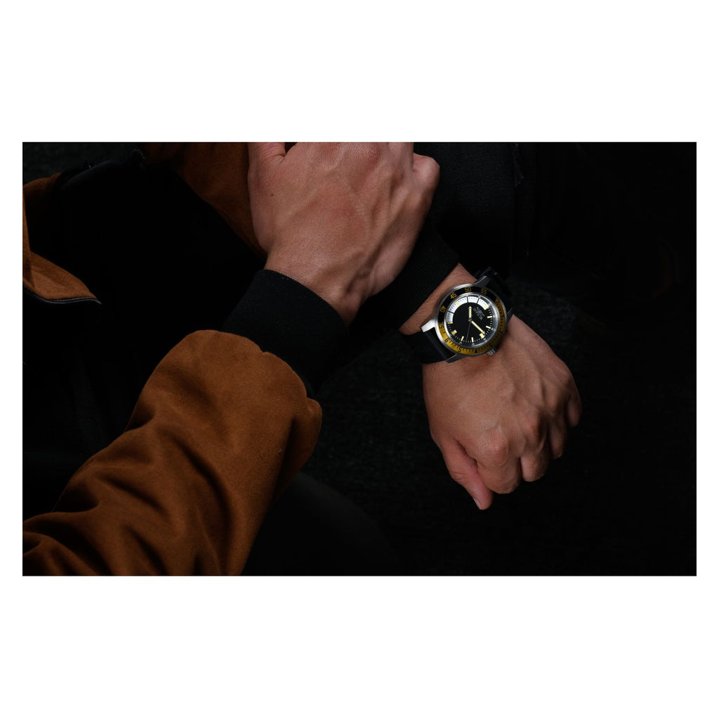 Reloj Invicta Specialty 12846